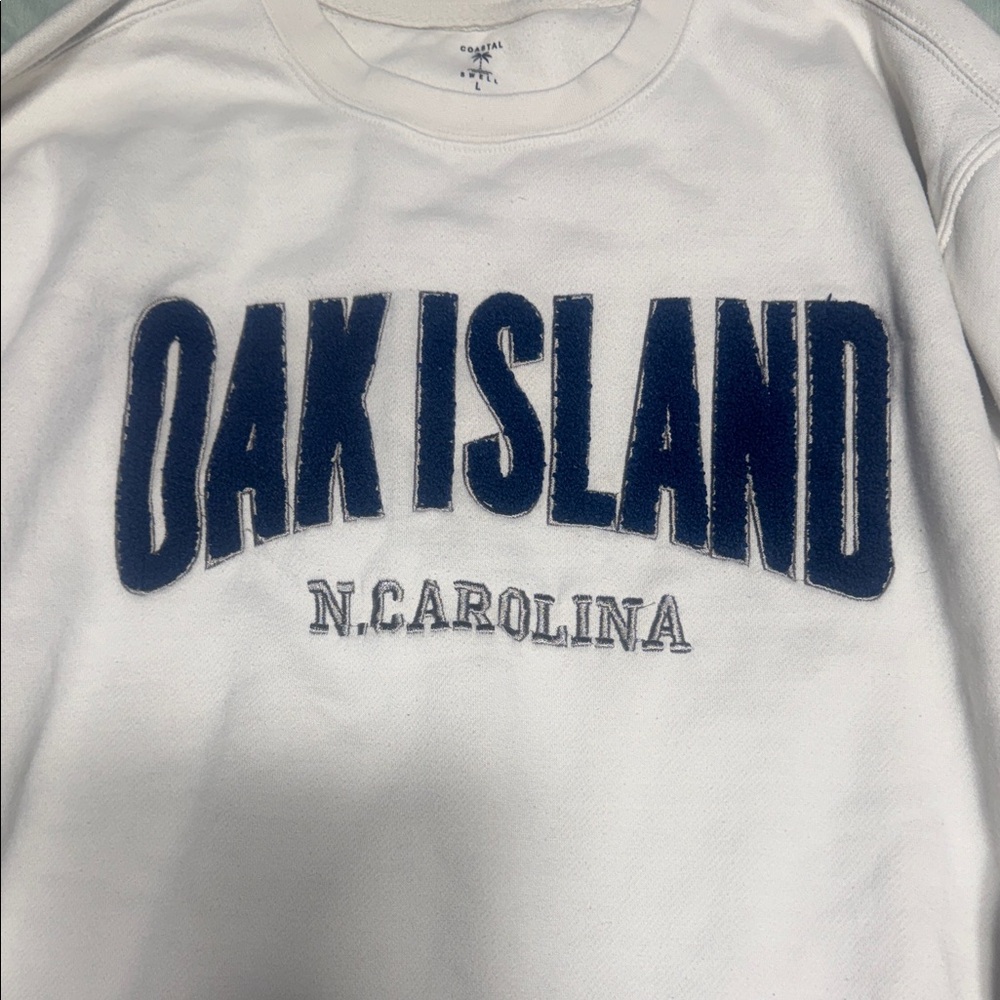 White Sweatshirt - Picture 3 of 5